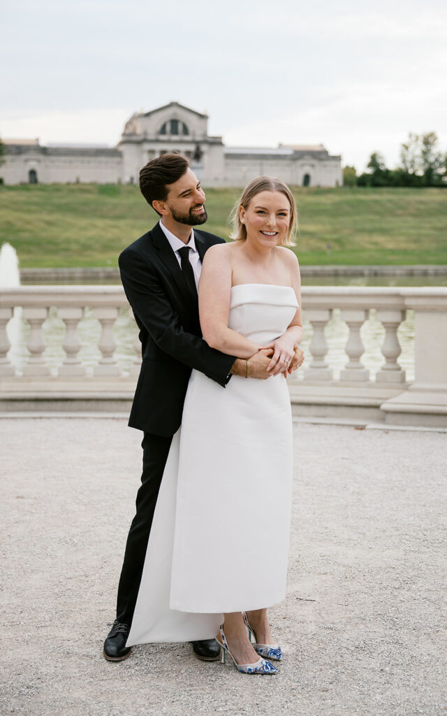st. louis elopement, documentary wedding photography in the city, downtown wedding photography, st. louis wedding, wedding photos in Forest Park, Grand basin wedding photo
