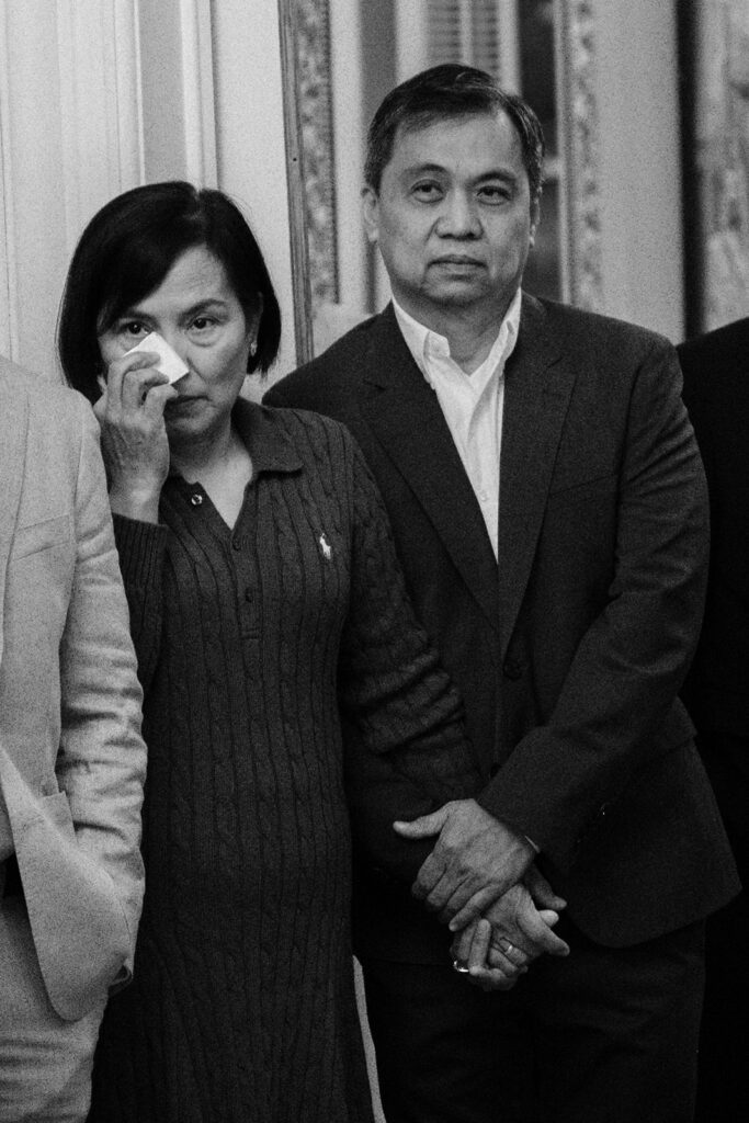 documentary wedding photographer st. louis wedding in lafayette square