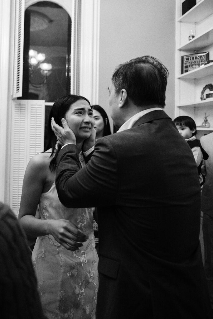 documentary wedding photographer st. louis wedding in lafayette square